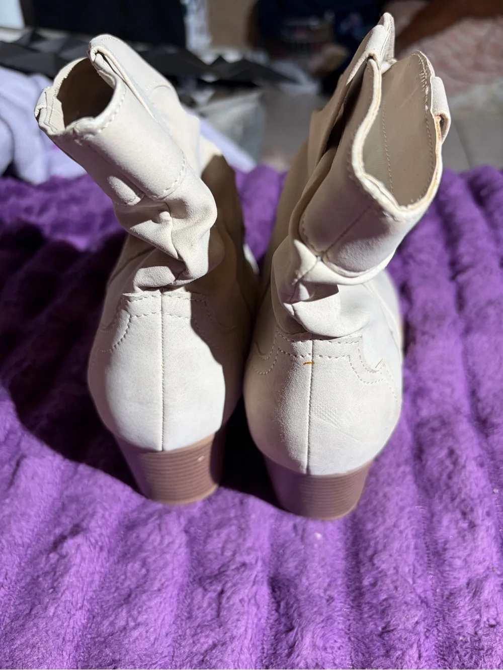Women's Cream Pointed-Toe Western Ankle Boots